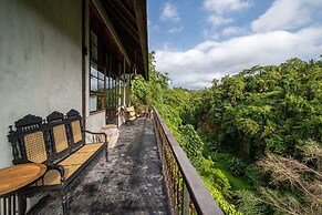 Exceptional 9BR Incredible Jungle View, River Access