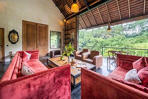 Exceptional 9BR Incredible Jungle View, River Access