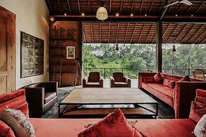 Exceptional 9BR Incredible Jungle View, River Access