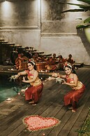 Exceptional 9BR Incredible Jungle View, River Access