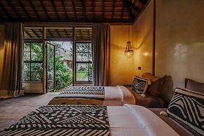 Exceptional 9BR Incredible Jungle View, River Access