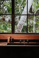 Exceptional 9BR Incredible Jungle View, River Access