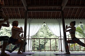 Exceptional 9BR Incredible Jungle View, River Access