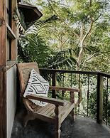Exceptional 9BR Incredible Jungle View, River Access