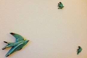 Cozy 1 Bedroom Home Near the City Centre