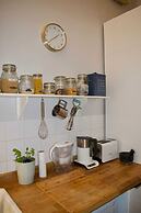 Cozy 1 Bedroom Home Near the City Centre