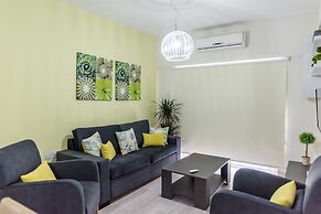 Paradise Promenade Apartment