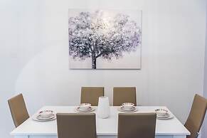 Paradise Promenade Apartment