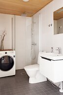 Stylish Bright 42m2 Studio with Balcony