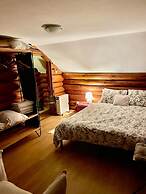 Stunning 4-bed Chalet in Bran With Superb Panorama