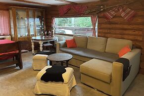 Stunning 4-bed Chalet in Bran With Superb Panorama