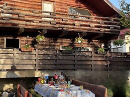 Stunning 4-bed Chalet in Bran With Superb Panorama