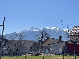 Stunning 4-bed Chalet in Bran With Superb Panorama