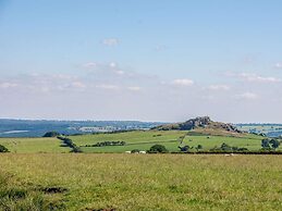 2-bed Modern Bungalow - Outstanding Country Views