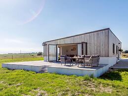 2-bed Modern Bungalow - Outstanding Country Views