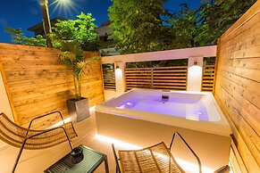 Cabana Blu Hotel & Suites