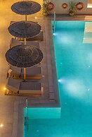 Cabana Blu Hotel & Suites