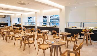 Cabana Blu Hotel & Suites