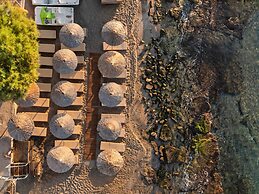 Cabana Blu Hotel & Suites