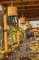 Cabana Blu Hotel & Suites