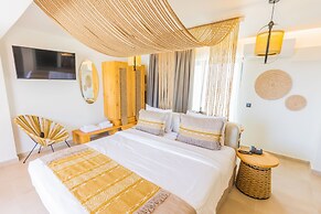 Cabana Blu Hotel & Suites