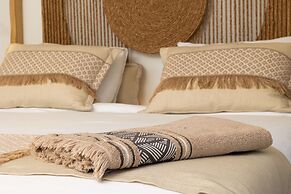 Cabana Blu Hotel & Suites