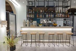 Cabana Blu Hotel & Suites