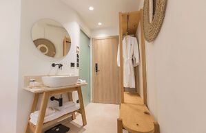 Cabana Blu Hotel & Suites