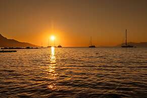 Cabana Blu Hotel & Suites