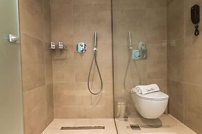 Cabana Blu Hotel & Suites