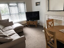 Lovely 2-bed Apartment in Solihull