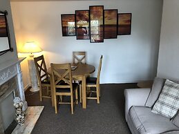 Lovely 2-bed Apartment in Solihull