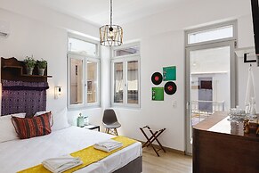 The Residence of the Old Port