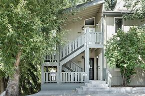 9 Sandstone70 3 Bedroom Condo by RedAwning