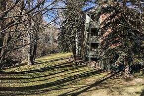 9 Sandstone70 3 Bedroom Condo by RedAwning