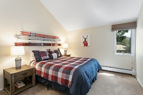 9 Sandstone70 3 Bedroom Condo by RedAwning