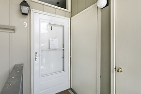 9 Sandstone70 3 Bedroom Condo by RedAwning