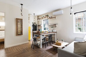 Gorgeous Bauhaus Interior Near the Beach