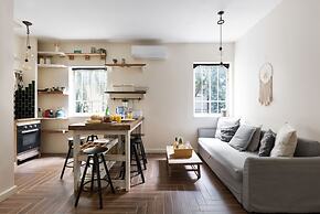 Gorgeous Bauhaus Interior Near the Beach