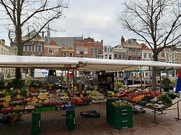 Design Family Apartment in Leiden Center 6p & Baby