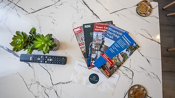 Modern Townhouse Apartment in Stratford Upon Avon With Wifi & Netflix