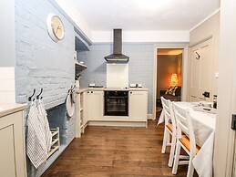 6 Coastal Cottages