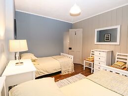 6 Coastal Cottages