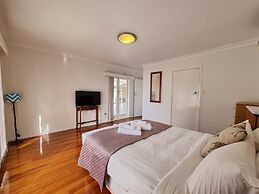Cosy Unit by Airport - Heat Pump - WIFI
