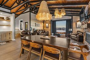 Chalet Monashee-brand New High End W/amazing Views