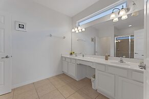 Amazing Dream Solterra Villa - Disney/club/pool/spa 11 Bedroom Villa b