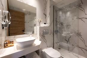 Emily's Luxury Suites