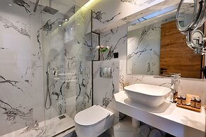 Emily's Luxury Suites