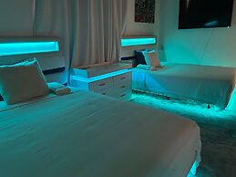 Big Apple Hotel