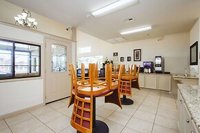 Palace Inn Baytown Spur TX-330